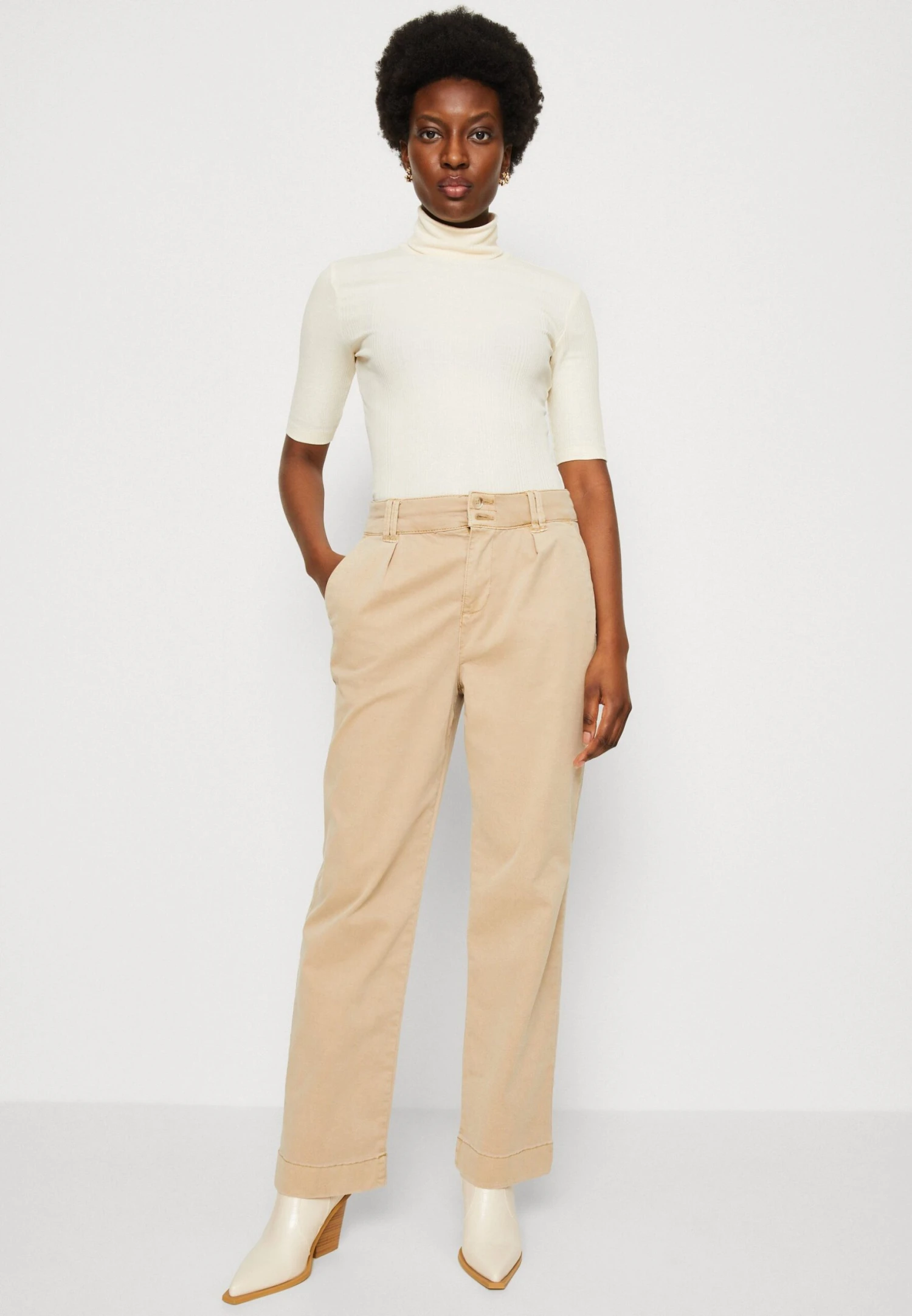 Anna Field Print T-Shirt - Off-White - Image 4