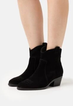Anna Field Leather - Cowboy/Biker Ankle Boot - Black