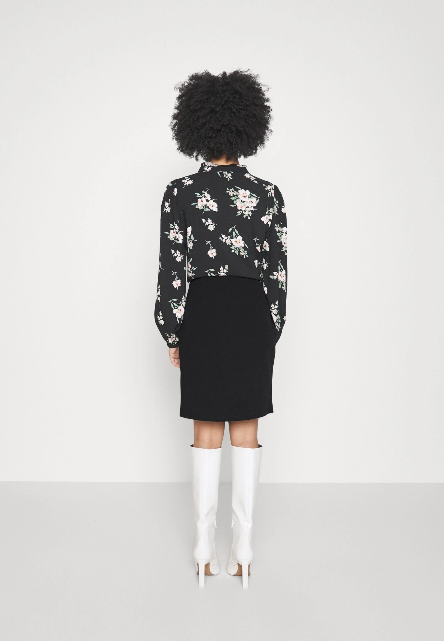 Panel Asymmetric - Mini Skirt - Image 3