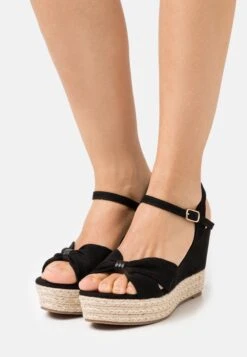 Platform Sandals - Black