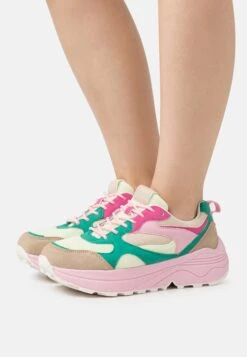 Trainers - Pink