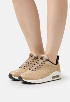Anna Field Trainers - Gold