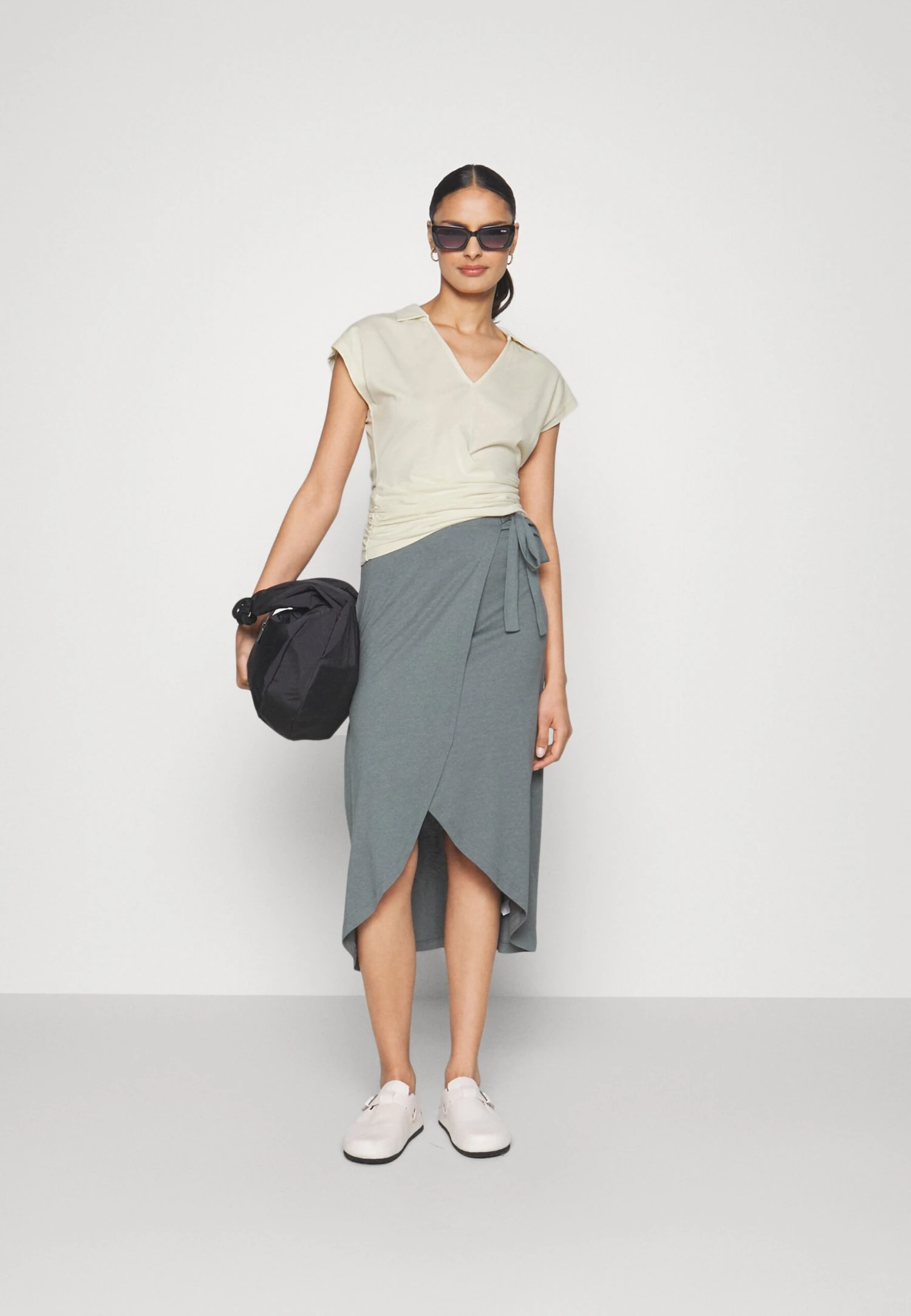 Anna Field Wrap Blouse- Blouse - Offwhite - Image 2