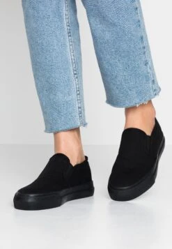 Anna Field Slip-Ons - Black