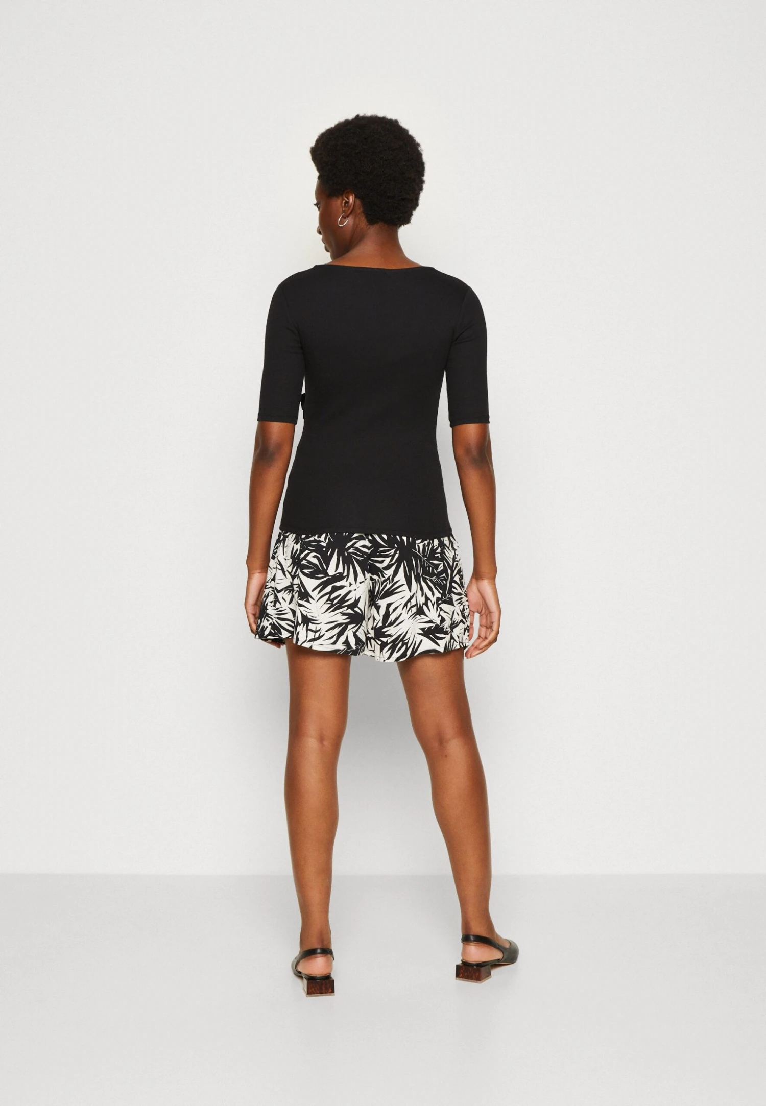 Anna Field Print T-Shirt - Print T-Shirt - Image 3