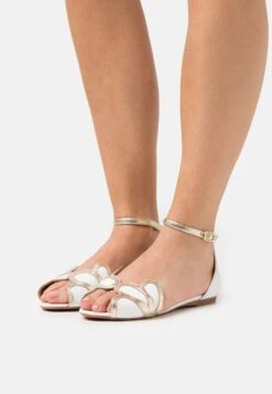 Anna Field Leather - Peeptoe Ballet Pumps - White